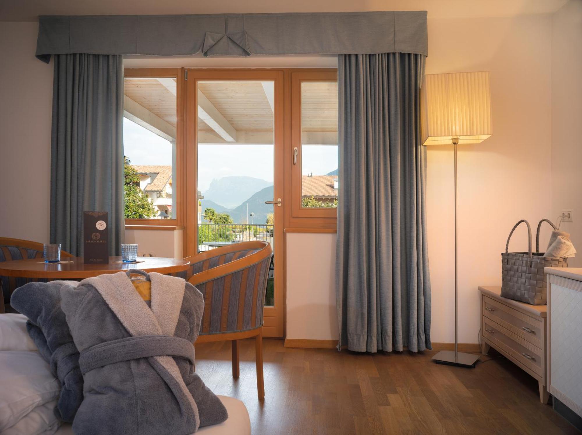 Hotel Weingarten Appiano Sulla Strada Del Vino Zewnętrze zdjęcie